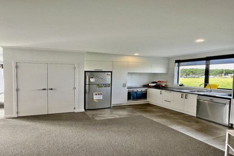 Photo of property in 284 Hobsonville Point Road, Hobsonville, Auckland, 0616
