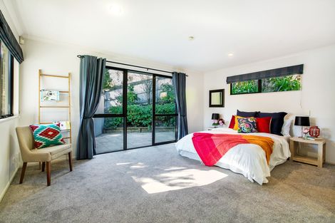 Photo of property in 8 Beirut Court, The Gardens, Auckland, 2105