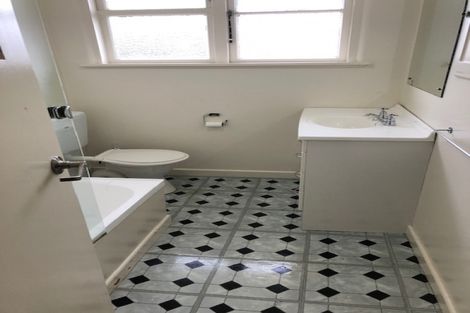 Photo of property in 8 Avondale Street, Corstorphine, Dunedin, 9018