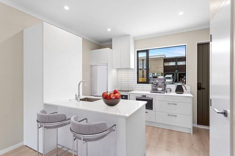 Photo of property in 32 Roundel Crescent, Whenuapai, Auckland, 0618