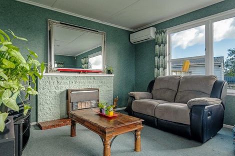 Photo of property in 46 Sutherland Crescent, Westbrook, Palmerston North, 4412