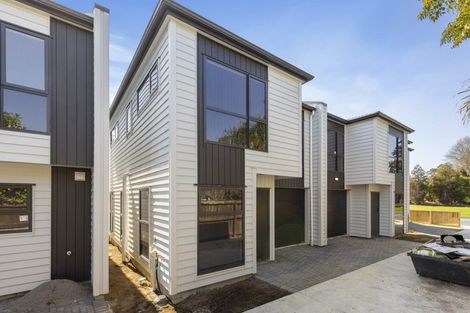 Photo of property in 89c Cascades Road, Pakuranga Heights, Auckland, 2010