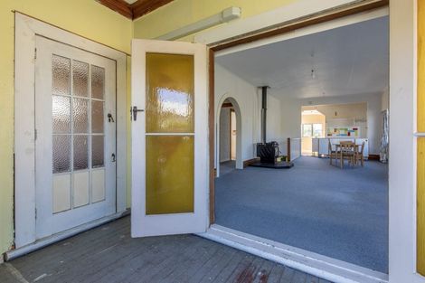 Photo of property in 49 Waverley Street, Waipawa, 4210