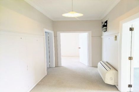 Photo of property in 22 Wharfdale Street, Macandrew Bay, Dunedin, 9014