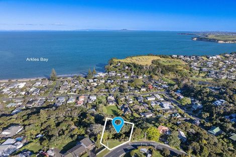Photo of property in 6 Cochrane Avenue, Arkles Bay, Whangaparaoa, 0932