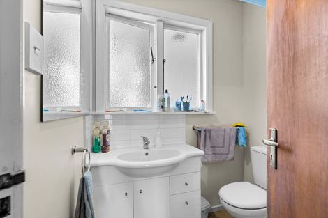 Photo of property in 12 Angela Street, Upper Riccarton, Christchurch, 8041