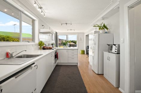 Photo of property in 57 Brighton Road, Green Island, Dunedin, 9018