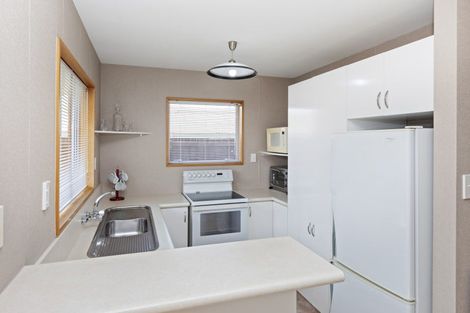 Photo of property in 2/18 Moffett Street, Islington, Christchurch, 8042