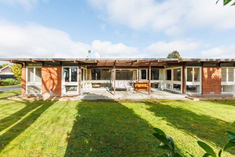 Photo of property in 37 Montgomery Terrace, Hokowhitu, Palmerston North, 4410