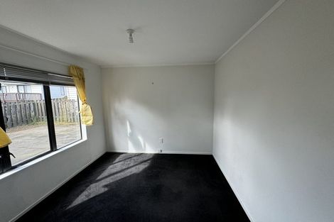 Photo of property in 51 Hollyford Drive, Clover Park, Auckland, 2105