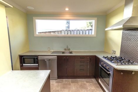 Photo of property in 192 Sutherland Road, Lyall Bay, Wellington, 6022