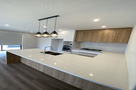 Photo of property in 36d Eastern Beach Road, Bucklands Beach, Auckland, 2012