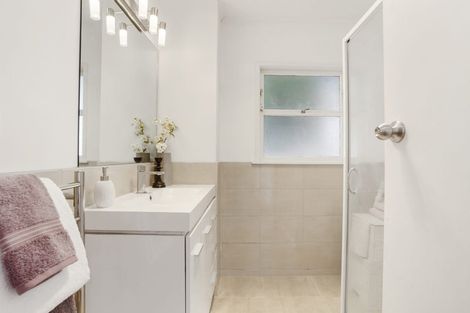 Photo of property in 2/61a Balmoral Road, Mount Eden, Auckland, 1024