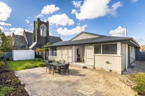 Photo of property in 2/3 Puriri Street, Riccarton, Christchurch, 8041