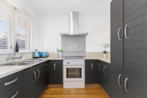 Photo of property in 70a Sutherland Road, Brookfield, Tauranga, 3110