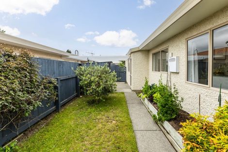 Photo of property in 8 Lucknow Road, Havelock North, 4130
