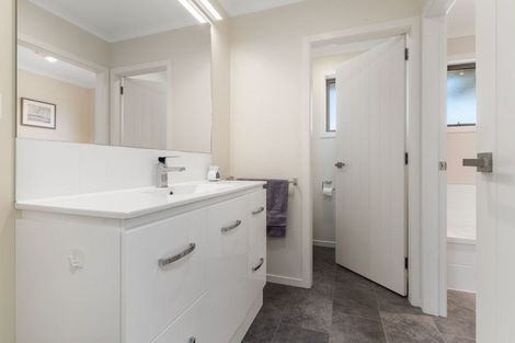 Photo of property in 24 Mill Grove, Clareville, Carterton, 5713