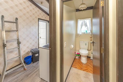 Photo of property in 16 Sussex Road, Springvale, Whanganui, 4501