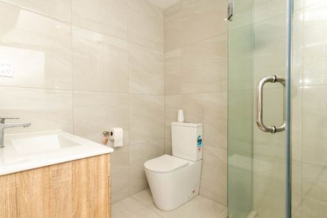 Photo of property in 5/7 Glen Road, Ranui, Auckland, 0612