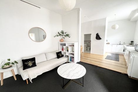 Photo of property in 3/24 West End Road, Herne Bay, Auckland, 1022