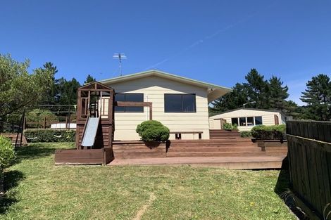 Photo of property in 21 Fenchurch Grove, Stokes Valley, Lower Hutt, 5019