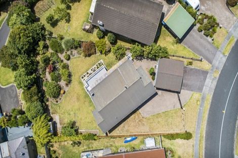 Photo of property in 25 Endeavour Avenue, Welcome Bay, Tauranga, 3112