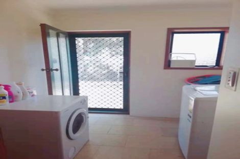 Photo of property in 58 Marywil Crescent, Hillcrest, Auckland, 0627