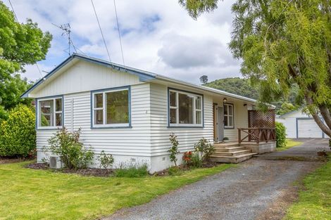 Photo of property in 4 Kenward Crescent, Featherston, 5710