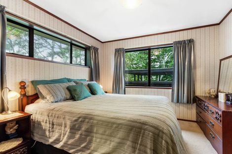 Photo of property in 15 Mark Edward Drive, Half Moon Bay, Auckland, 2012