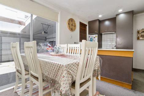 Photo of property in 19/3 Wagener Place, Mount Albert, Auckland, 1025