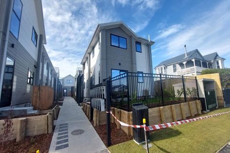 Photo of property in 1/39 Oram Avenue, New Brighton, Christchurch, 8061