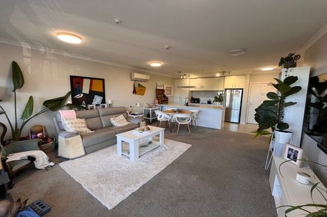Photo of property in 60 Rewa Rewa Lane, Orewa, 0931