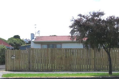 Photo of property in 76 Line Road, Glen Innes, Auckland, 1072