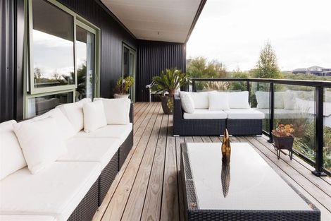 Photo of property in 121 Cashmere Drive, Fitzherbert, Palmerston North, 4410