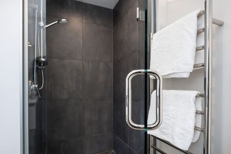 Photo of property in 9 Glenfiddich Road, Jacks Point, Queenstown, 9371