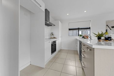 Photo of property in 24 Pyne Crescent, Pokeno, 2402