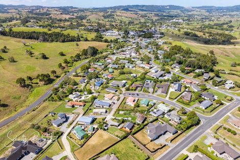 Photo of property in 4 Hebe Lane, Maungaturoto, 0520