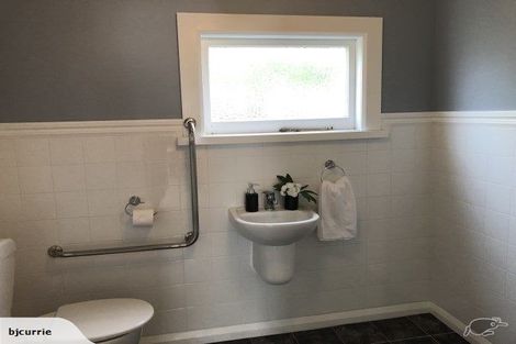 Photo of property in 42 Dahlia Street, Palmerston North, 4410