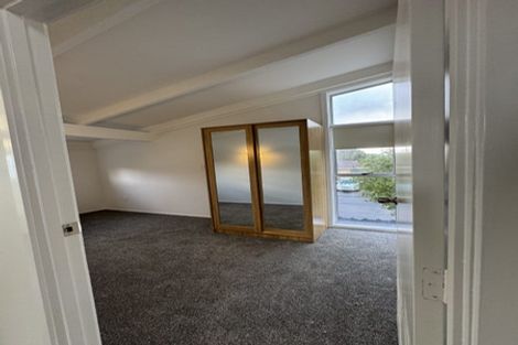 Photo of property in 1/3 Miraka Place, Birkenhead, Auckland, 0626