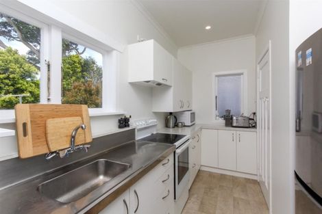 Photo of property in 168 Lemon Street, Strandon, New Plymouth, 4312