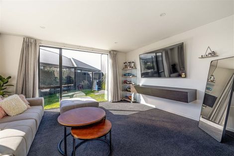 Photo of property in 11 Blaenavon Place, Halswell, Christchurch, 8025