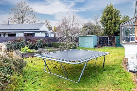 Photo of property in 50 Mckenzie Street, Geraldine, 7930