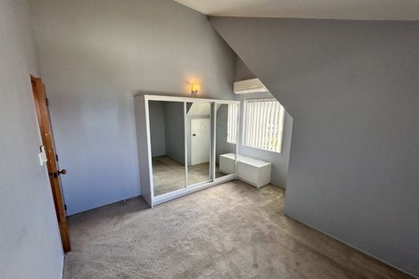 Photo of property in 58 Carnoustie Drive, Wattle Downs, Auckland, 2103
