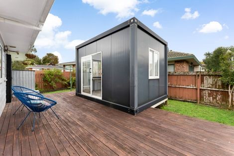 Photo of property in 3/51 Fruitvale Road, New Lynn, Auckland, 0600