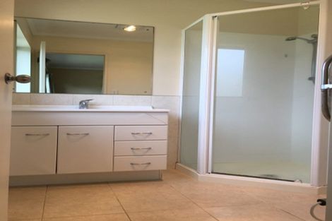 Photo of property in 10 Sayes Close, East Tamaki, Auckland, 2013