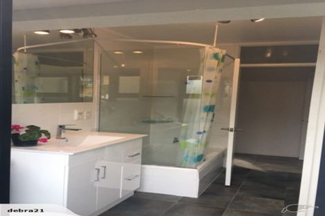 Photo of property in 1/84 Prince Regent Drive, Half Moon Bay, Auckland, 2012