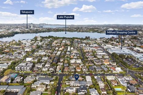 Photo of property in 2/4 Cecil Road, Milford, Auckland, 0620