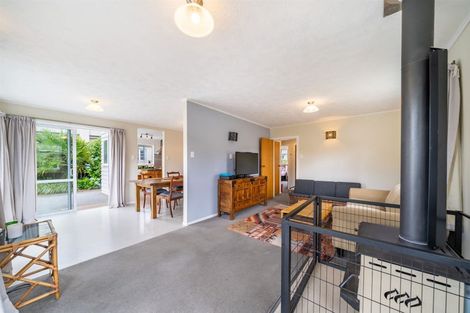 Photo of property in 15 Poole Crescent, Wainuiomata, Lower Hutt, 5014