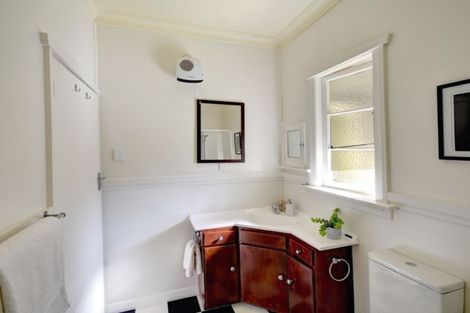 Photo of property in 37 Totara Street, Ravensbourne, Dunedin, 9022