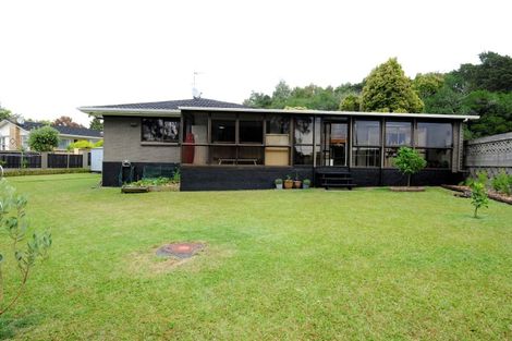 Photo of property in 98 Grande Vue Road, Hillpark, Auckland, 2102